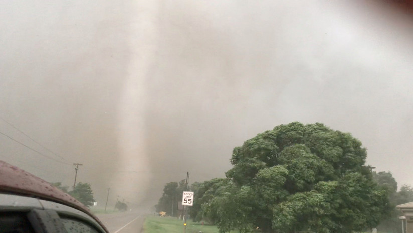 FOTOS, VIDEO: Decenas de evacuados en Oklahoma y estado de emergencia en Misuri mientras las tormentas azotan el centro de EE.UU.