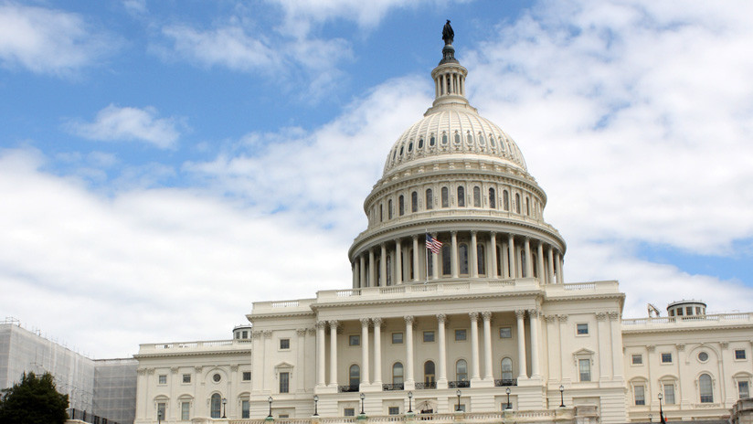 EUA: Vários congressistas chamam o Congresso para começar "imediatamente" um processo de impeachment contra Trump