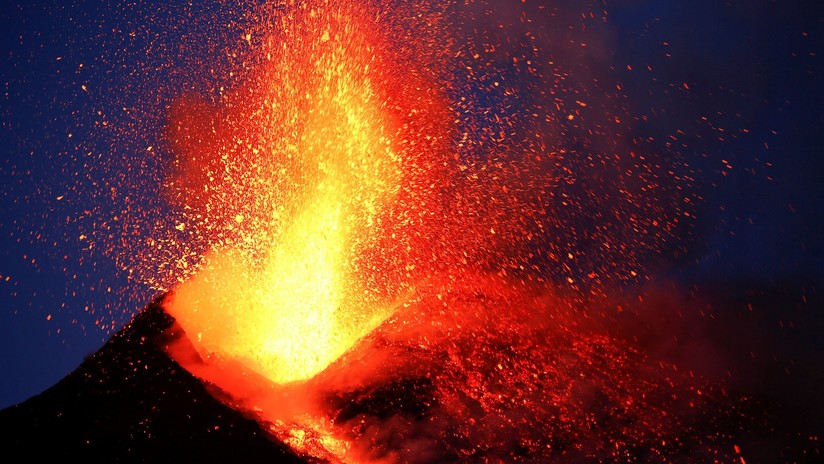 VIDEO, FOTOS: El Etna vuelve a entrar en erupción