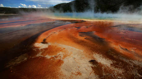 Grand Prismatic Spring, la mayor fuente de aguas termales en EE.UU. Parque nacional de Yellowstone, Wyoming, el 22 de junio de 2011.