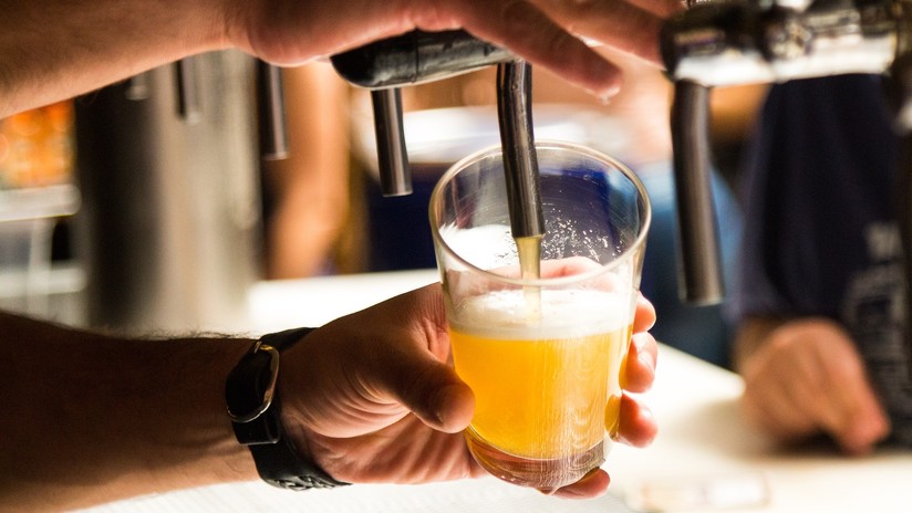 Los vecinos de una localidad alemana arruinan un festival neonazi comprando toda la cerveza