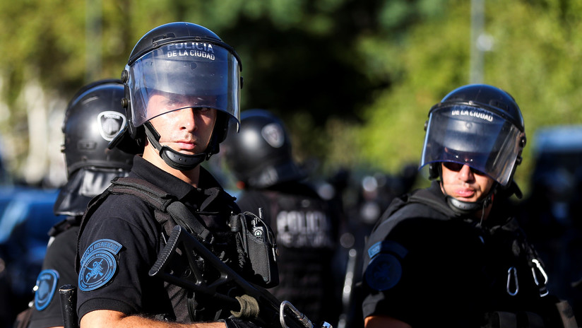 Argentina desmantela una banda de tráfico internacional de armas e incauta un inmenso arsenal