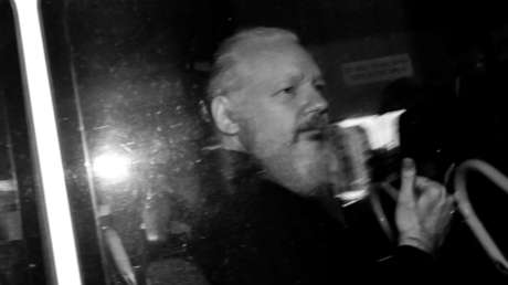 Julian Assange tras su arresto en Londres, 11 de abril de 2019. 