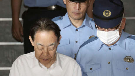 Un exembajador japonés mata a su hijo por temor a que emulara al