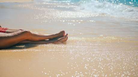Una bacteria carnívora se cobra la vida de una mujer que disfrutaba de un día de playa en EE.UU.