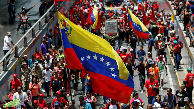 FOTOS: Venezolanos salen a las calles en rechazo al informe de Bachelet sobre el país
