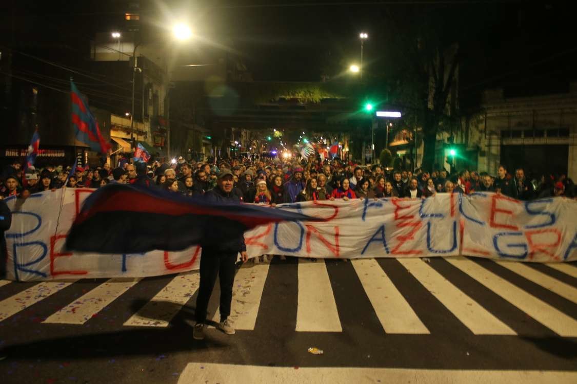 'Volver a Boedo': la increíble lucha de los hinchas de San Lorenzo en ...