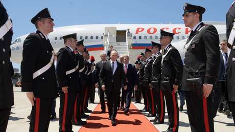 Putin llega a Roma por un día y ya le atribuyen haber solucionado el problema de la basura de la ciudad
