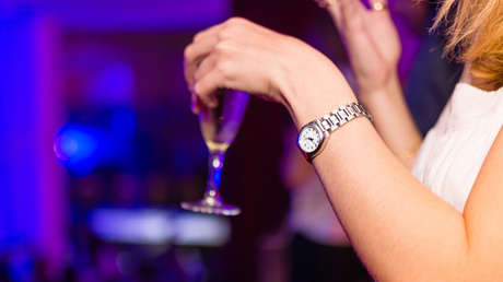 "Era mi píldora mágica": Una exmodelo de Playboy comparte la historia de su hundimiento en el alcohol