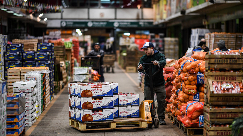 Economía argentina en pausa electoral: entre el 'terrorismo financiero' y el afán de calmar a los mercados