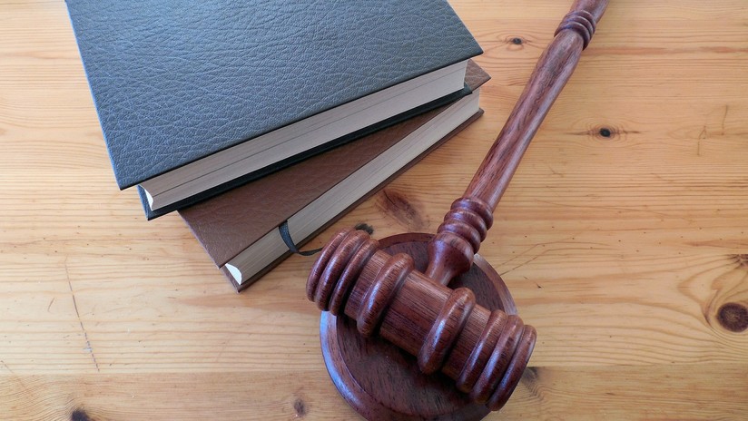 Doble cadena perpetua a 10 personas por el 'asesinato de honor' de un hombre que se casó con una joven de una casta superior en la India