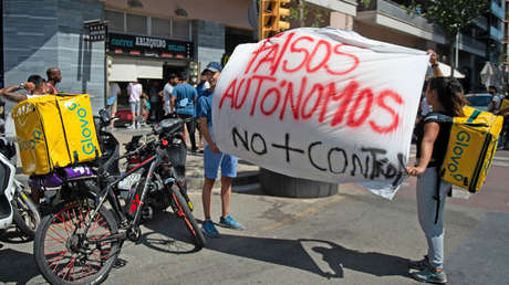 Las consecuencias de la marcha de Deliveroo para sus repartidores.