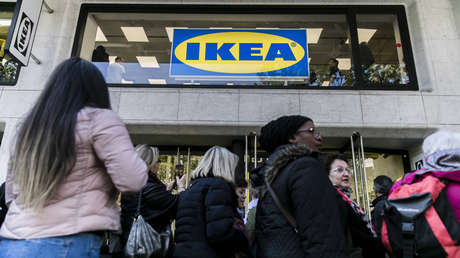 Reino Unido: La Policía escocesa frustra un encuentro de más de 3.000 jóvenes para jugar al escondite en un IKEA