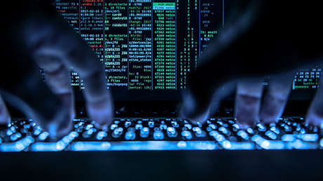 Roban partes de las computadoras del primer portaviones que construye India