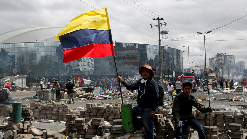 Fuego y disparos: la situación en Quito tras las duras protestas por las medidas de LenÃn Moreno (VIDEO)