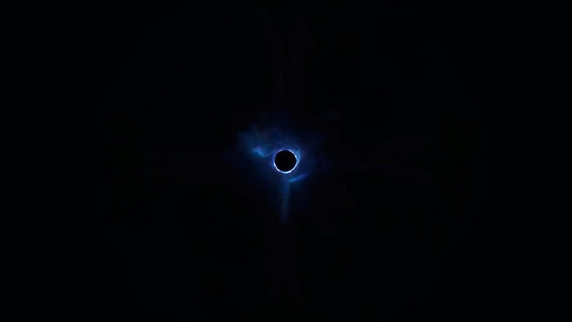 Fortnite transmite en vivo un agujero negro que devora su propio universo y enloquece a millones de jugadores