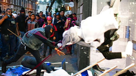 Protestas de encapuchados en Ciudad de México, México, 2 de octubre de 2018.