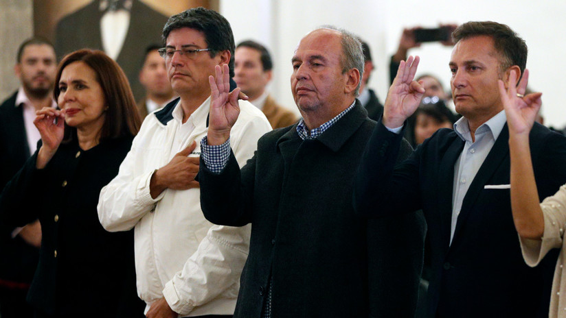 Gobierno de facto en Bolivia amenaza con detener a legisladores del partido de Morales  por 