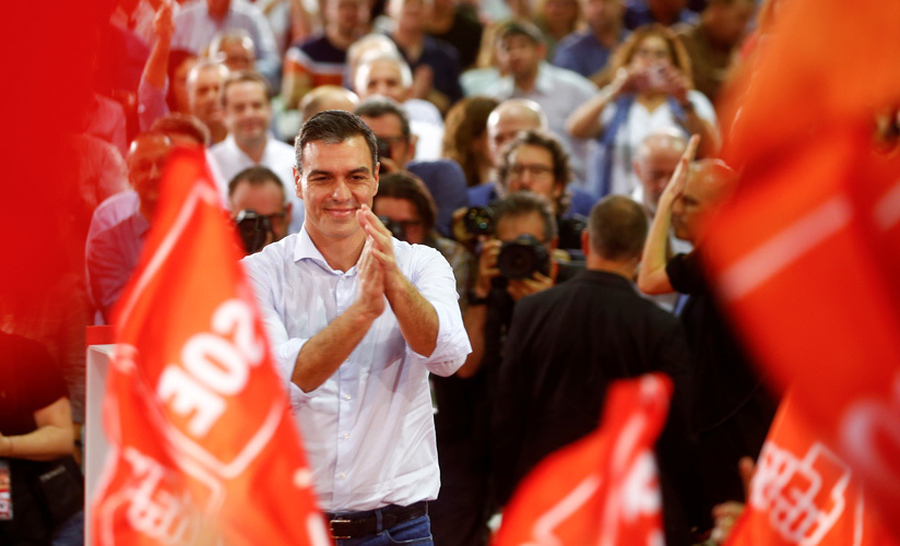 El candidato socialista y presidente en funciones, Pedro Sánchez, en un mitin en Sevilla. 31 de octubre de 2019.