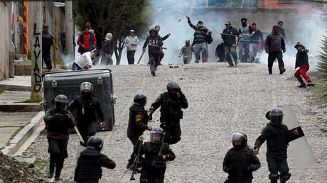 Miles de indígenas marchan hacia La Paz para denunciar el golpe de Estado contra Evo Morales