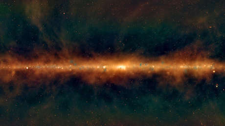 Capturan una espectacular imagen del centro de la Vía Láctea con los restos de 27 estrellas muertas