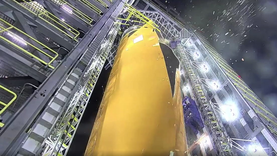 VIDEO: La NASA construye el cohete más grande del mundo para misiones lunares (y luego lo hace estallar)