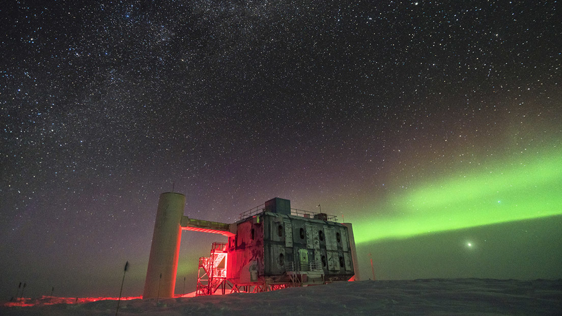 Antarctic experiment discovers some "ghostly particles" which cannot explain standard physics