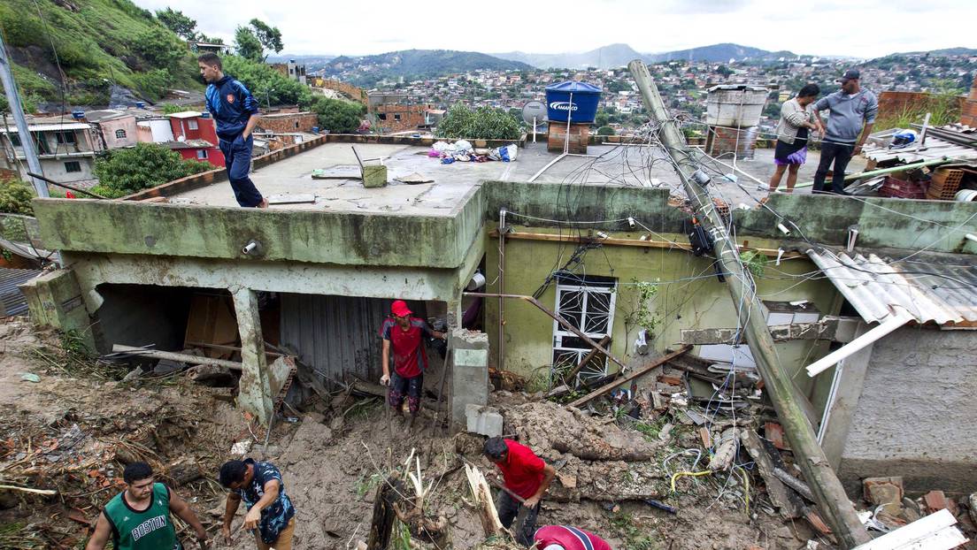 Al menos 44 muertos y 19 desaparecidos tras lluvias torrenciales en Brasil  - RT