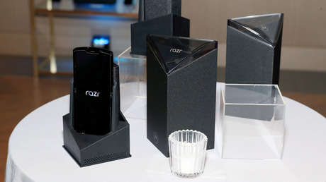 A prueba de fuego, cortes y piedras: ¿Cómo de resistente es el nuevo Motorola Razr?