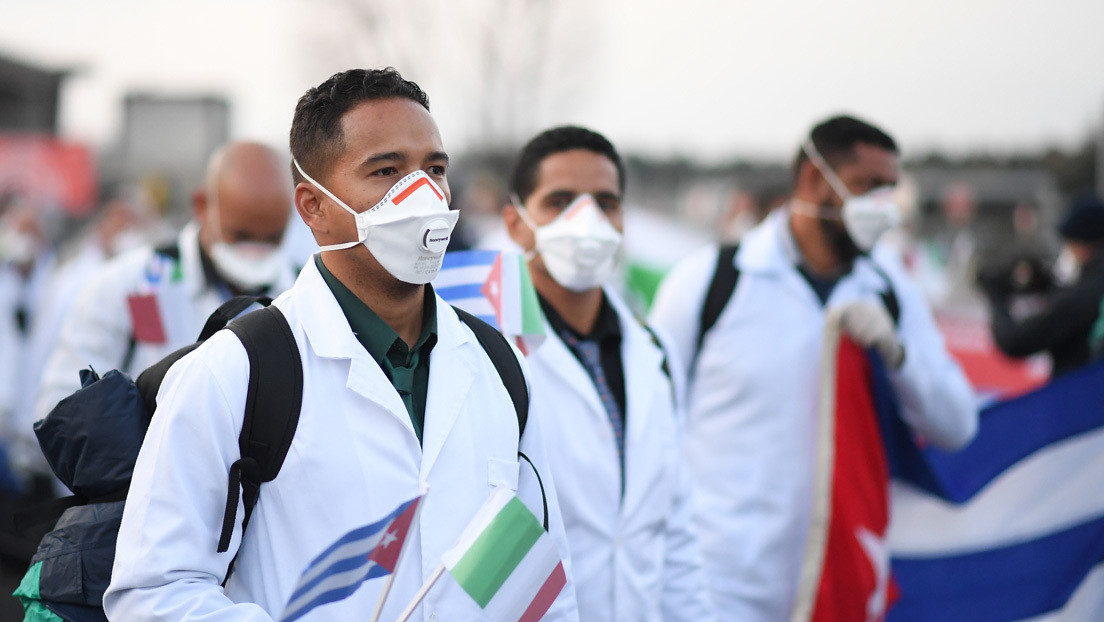 "No a los médicos cubanos", el lema opositor que revive la guerra fría en Argentina en plena pandemia