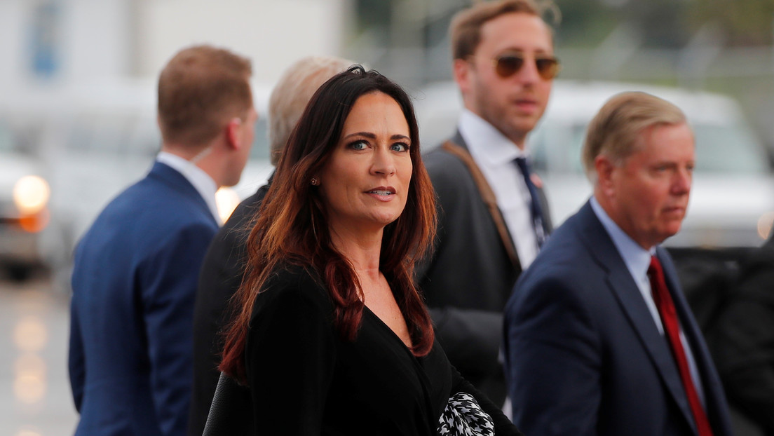 Dimite la secretaria de prensa de la Casa Blanca y se convierte en jefe