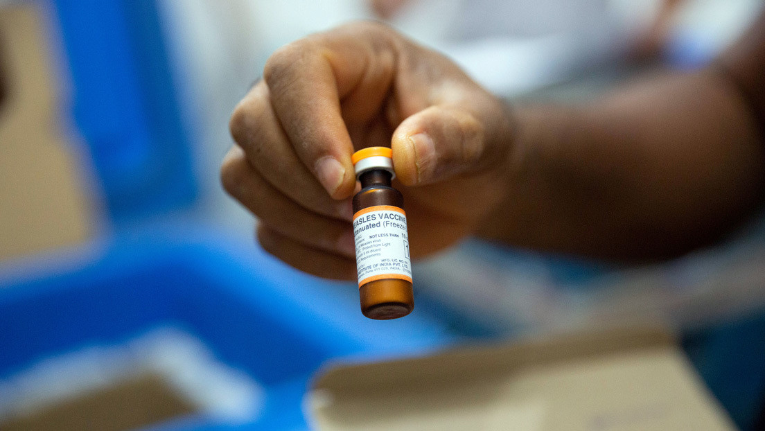 Después de 20 años de erradicación, Bolivia detecta un "caso atípico" de sarampión en una mujer que había sido vacunada