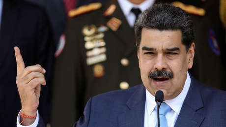 Maduro denuncia que un "buque pirata de turistas" atacó y hundió una embarcación de la Armada venezolana