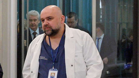 El médico jefe del hospital de Moscú especializado en covid-19 supera el coronavirus
