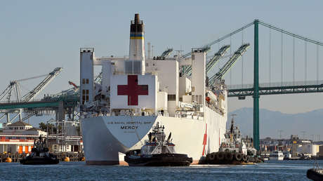 La Amada de EE.UU. pone en cuarentena a 116 marineros tras un brote de coronavirus en un buque hospital