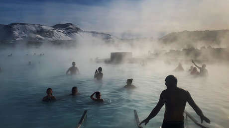 Islandia planea abrir sus fronteras a los turistas a mediados de junio