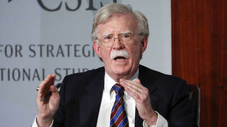 Bolton conta em seu livro o que Trump pensou sobre a idéia de invadir a Venezuela