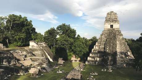 Descubren una posible causa del abandono de un gran centro de la civilización maya
