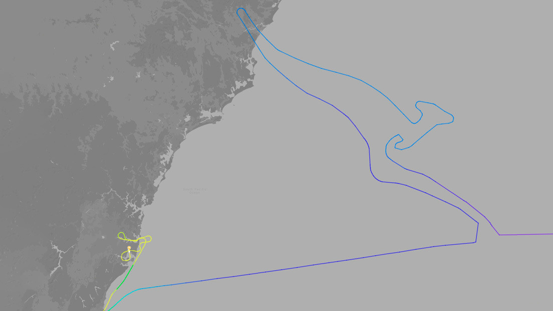 VIDEO: El último Boeing 747 de Qantas se despide de Australia dibujando un canguro en el cielo