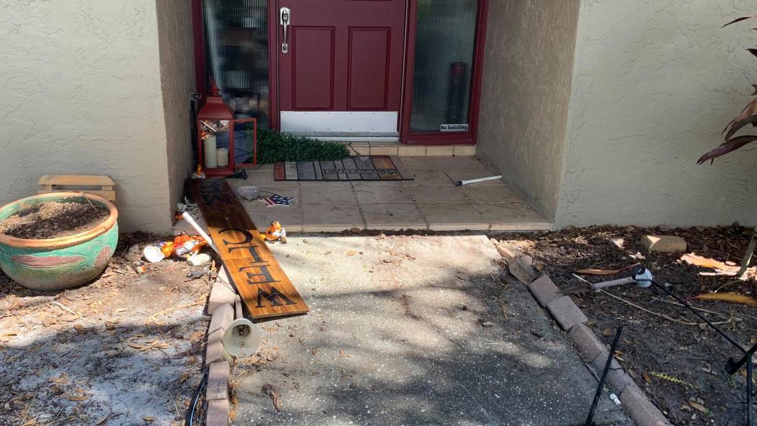 5f04407059bf5b5bfd72ee55