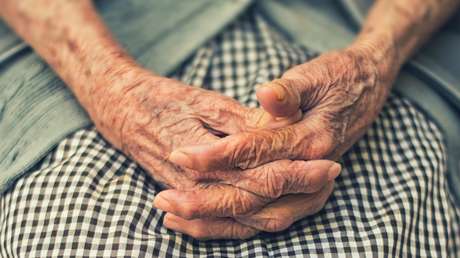 Veterana de la II Guerra Mundial y sobreviviente de un atentado nazi, un accidente aéreo y un cáncer, vence al coronavirus a sus 99 años