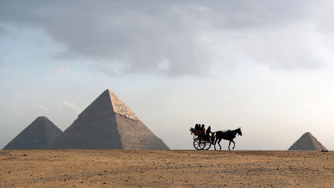 Musk afirma que las pirámides de Egipto fueron construidas por extraterrestres y el gobierno le responde