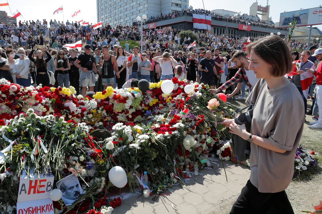 Miles de personas se reúnen en Minsk para honrar a un manifestante fallecido, en la séptima jornada de protestas en Bielorrusia | Noticias de Buenaventura, Colombia y el Mundo