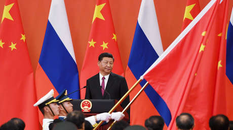 Medios japoneses: China y Rusia desdolarizan su comercio para avanzar hacia una "alianza financiera"