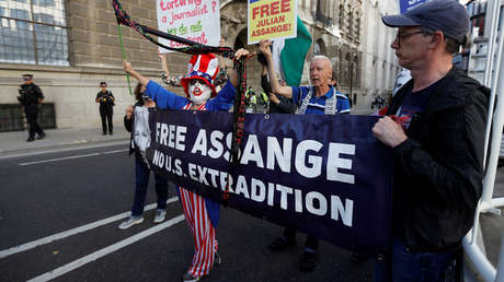 La pareja de Assange lanza una colecta para intentar impedir su extradición a EE.UU.