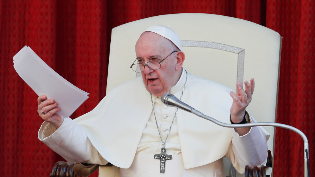 El papa Francisco afirma que los placeres de comer y sexual son "simplemente divinos"