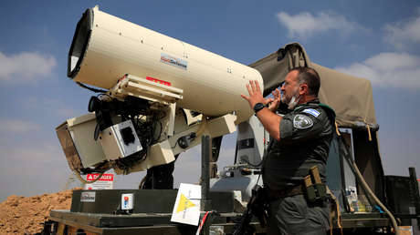 Israel muestra su nueva arma que emplea para neutralizar los globos incendiarios lanzados desde Gaza
