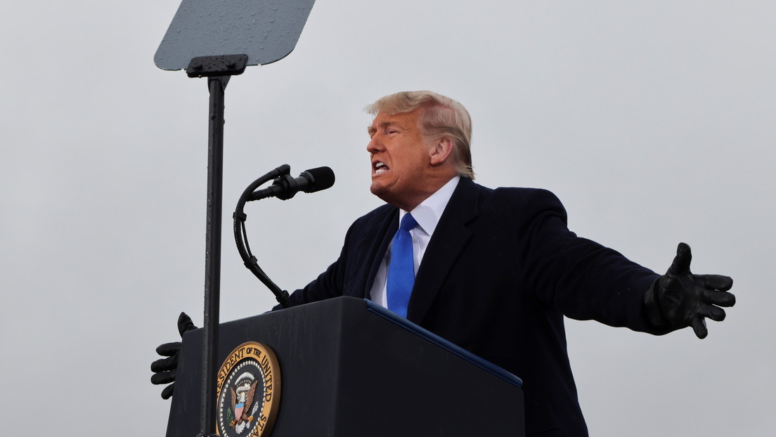 Trump: "Podría Saltar A La Multitud, Darle Un Beso A Cada Mujer Y A ...