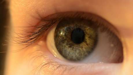 Autopsias de víctimas del covid-19 detectan el coronavirus en sus ojos