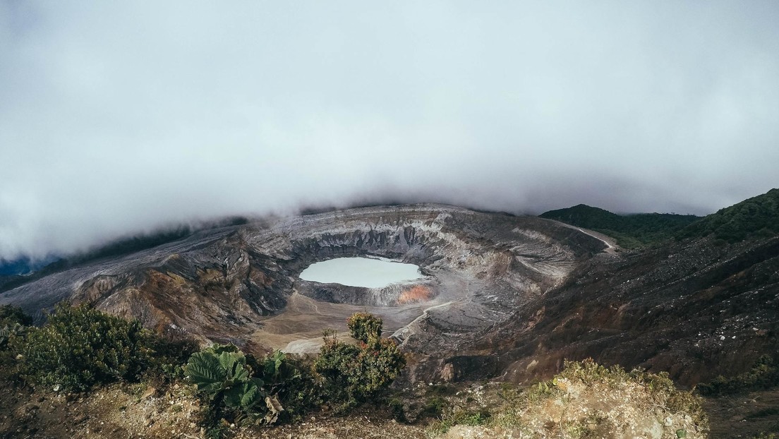 10+ Crater De Meteoritos En La Tierra Background